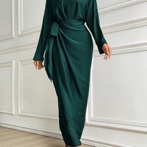 Elegant Green Maxi Dress